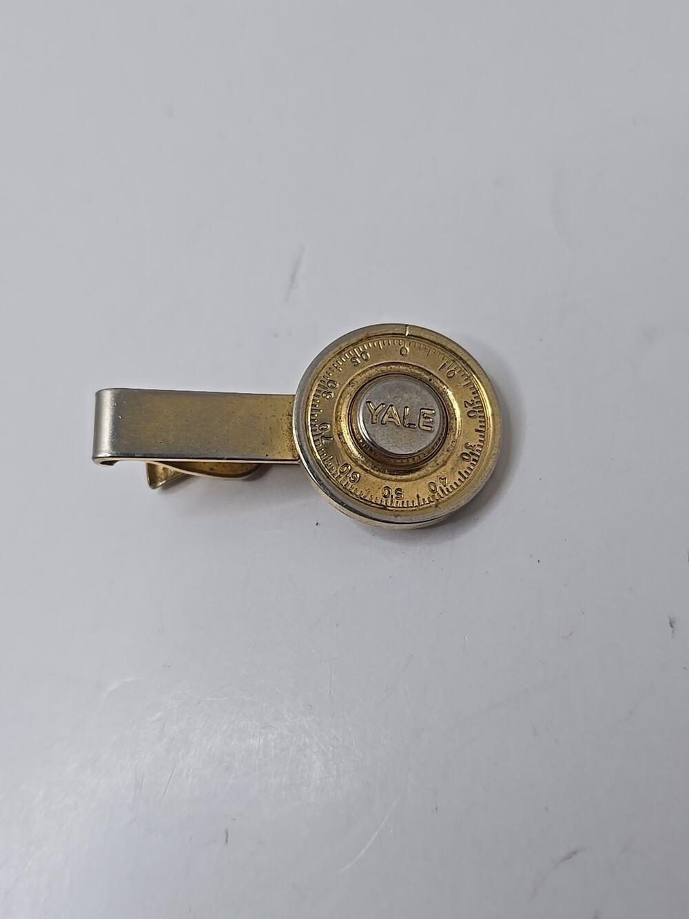Yale Tie Clip - Yale Lock Co. Logo On Gold Tone Numbered Lock Dial W Tie Bar